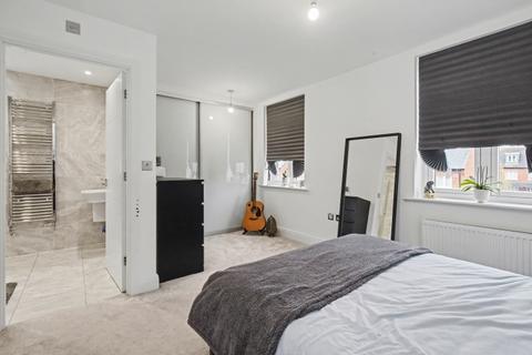 4 bedroom townhouse to rent, Camp Road, Upper Heyford