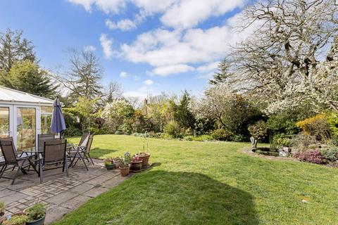 Carrington Square, Harrow, HA3