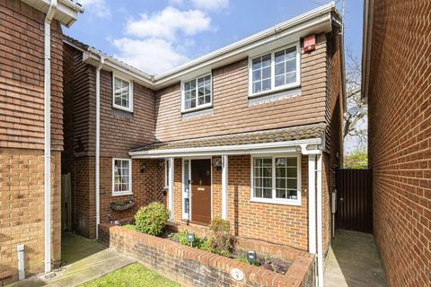 4 bedroom detached house for sale, Carrington Square, Harrow, HA3