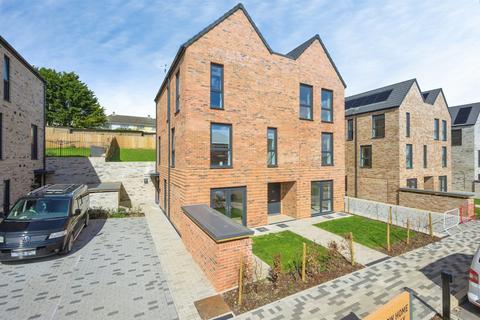 2 bedroom semi-detached house for sale, Poole Park Road, Plymouth