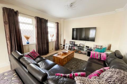5 bedroom detached house for sale, 29 Smithies Avenue, Sully, The Vale of Glamorgan CF64 5SS