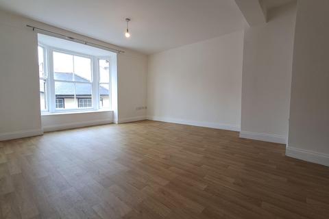 2 bedroom flat to rent, High Street, Fishguard, Pembrokeshire