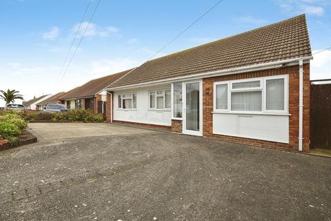 3 bedroom detached bungalow for sale, Clarence Avenue, Cliftonville