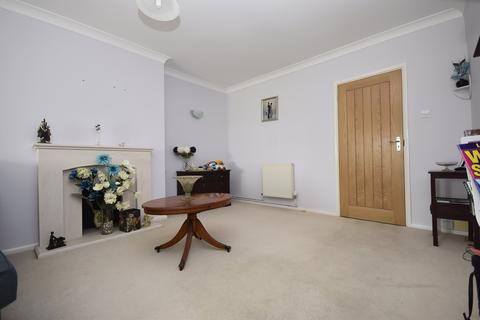 3 bedroom detached bungalow for sale, Clarence Avenue, Cliftonville