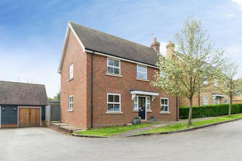 4 bedroom detached house for sale, Yew Tree Close, Walkern, Stevenage