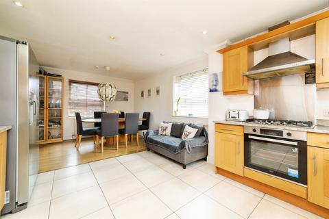 4 bedroom detached house for sale, Yew Tree Close, Walkern, Stevenage