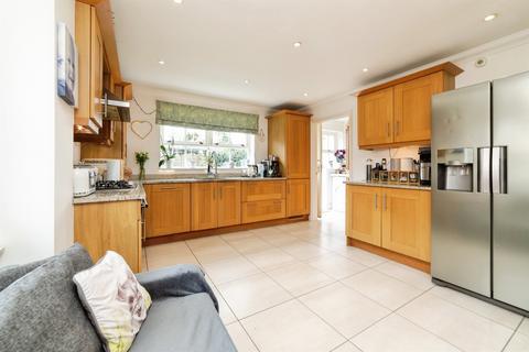 4 bedroom detached house for sale, Yew Tree Close, Walkern, Stevenage