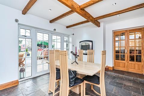 4 bedroom detached house for sale, Stourbridge Road, Penn, Wolverhampton