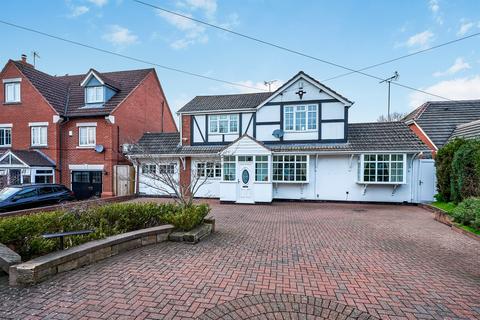 4 bedroom detached house for sale, Stourbridge Road, Penn, Wolverhampton