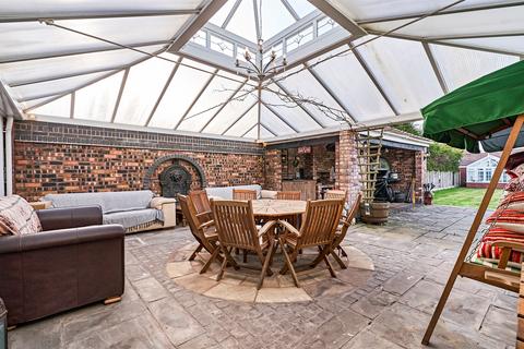 4 bedroom detached house for sale, Stourbridge Road, Penn, Wolverhampton