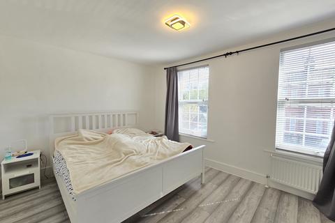 4 bedroom house to rent, Fredericks Place, London, N12