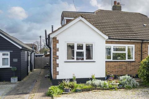 4 bedroom bungalow for sale, Vale Close, Brentwood, CM15