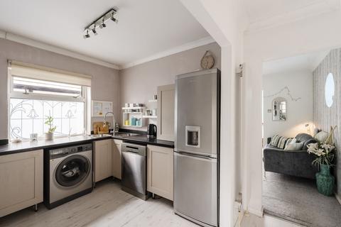 4 bedroom bungalow for sale, Vale Close, Brentwood, CM15