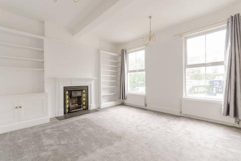 2 bedroom maisonette to rent, Fulham Road, Moore Park Estate, London, SW6