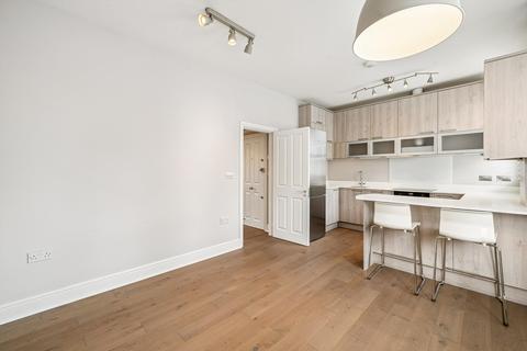 1 bedroom flat to rent, Tournay Road, London SW6