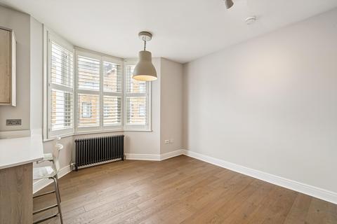 1 bedroom flat to rent, Tournay Road, London SW6