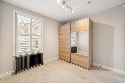 1 bedroom flat to rent, Tournay Road, London SW6