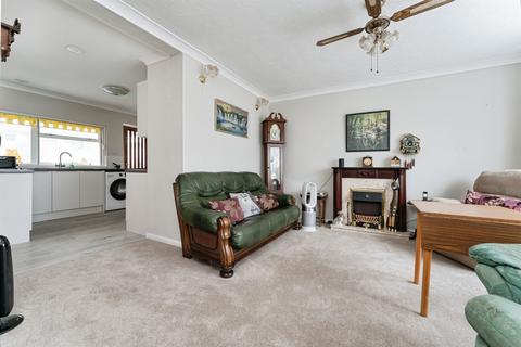 2 bedroom detached bungalow for sale, St. Margarets Drive, Brandon