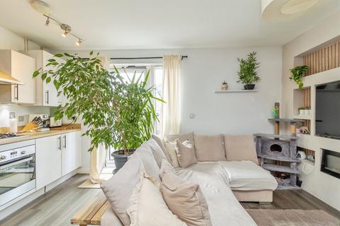 1 bedroom flat for sale, Columbia Place, Campbell Park, MILTON KEYNES