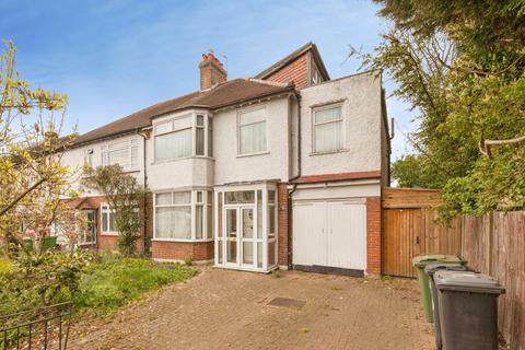 5 bedroom end of terrace house for sale, Kings Avenue, London SW12
