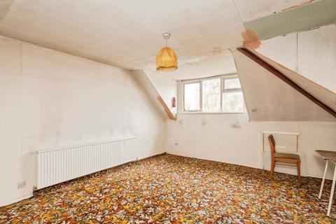 5 bedroom end of terrace house for sale, Kings Avenue, London SW12