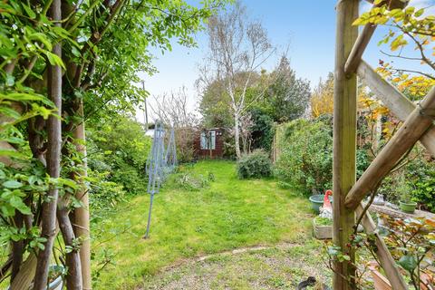 3 bedroom semi-detached house for sale, Elmstone Road, GILLINGHAM