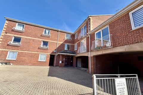 2 bedroom retirement property for sale, Glenorchy Court, Exmouth