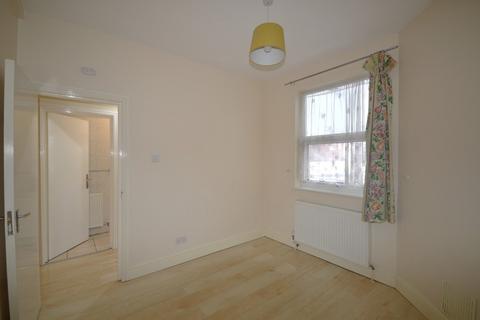 2 bedroom flat to rent, Handel Parade, Whitchurch Lane, Edgware