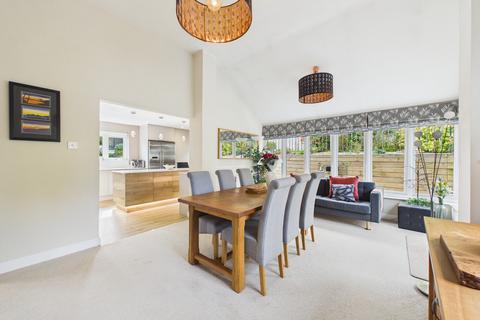 5 bedroom detached house for sale, 7 Kentrigg Walk, Kendal, LA9 6EF