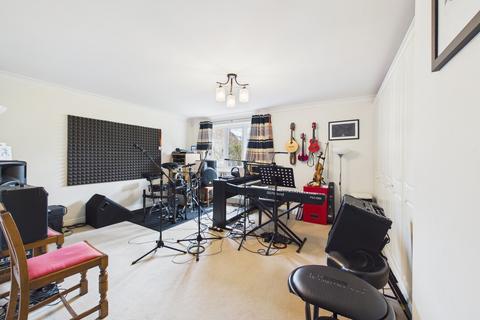 5 bedroom detached house for sale, 7 Kentrigg Walk, Kendal, LA9 6EF