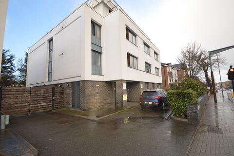 Kenton Road, Harrow