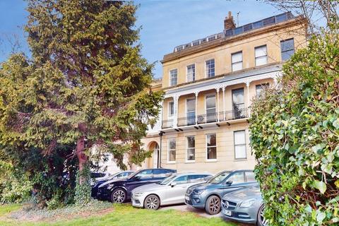 2 bedroom flat for sale, Lansdown Place, Cheltenham