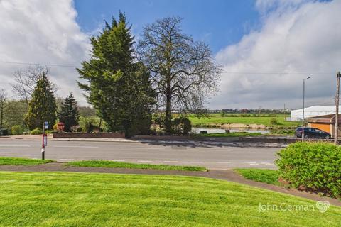 3 bedroom detached bungalow for sale, Newton Road, Winshill