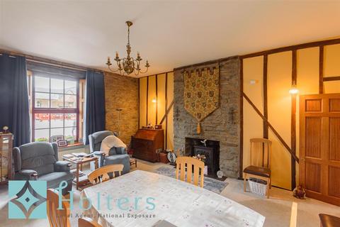 4 bedroom semi-detached house for sale, Ffrydd House, Bridge Street, Knighton