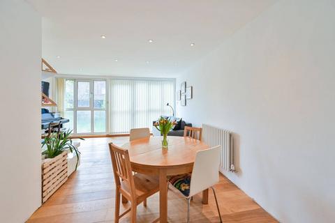 4 bedroom flat to rent, Marylee Way, Kennington, London, SE11