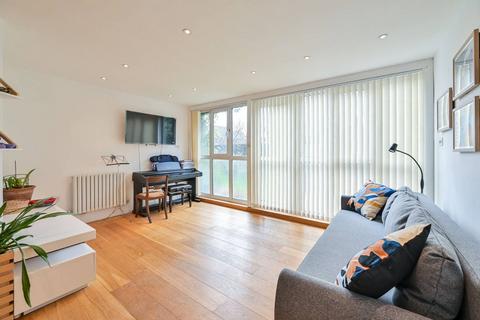 4 bedroom flat to rent, Marylee Way, Kennington, London, SE11