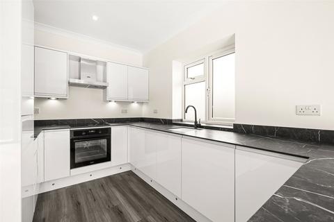 undefined, Napier Road, Berkshire RG45