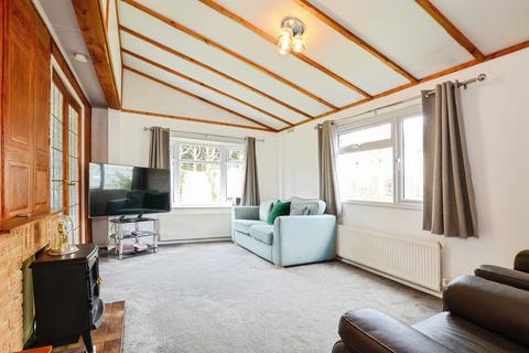 3 bedroom park home for sale, Bower Heath Lane, Harpenden