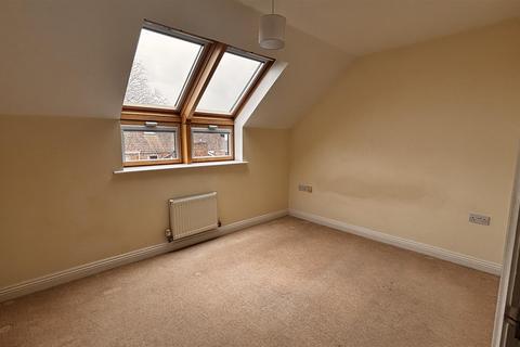 2 bedroom apartment for sale, Pollards Way