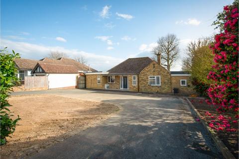 4 bedroom detached bungalow for sale, Woodlands Drive, Godstone, RH9
