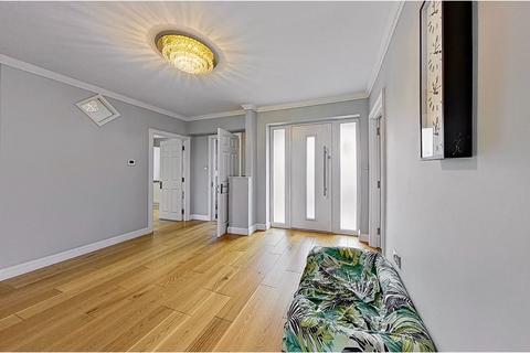 4 bedroom detached bungalow for sale, Woodlands Drive, Godstone, RH9