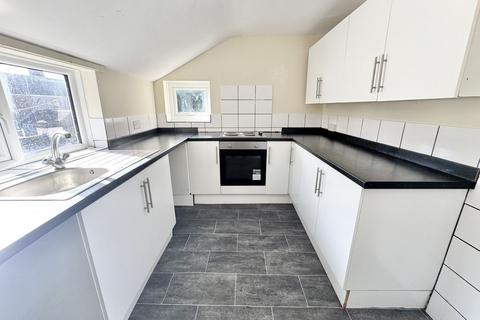 3 bedroom flat to rent, Humber Terrace, Grimsby DN31