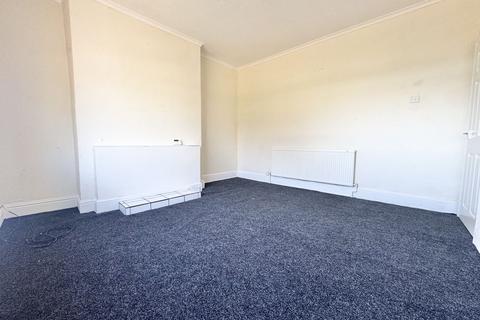 3 bedroom flat to rent, Humber Terrace, Grimsby DN31