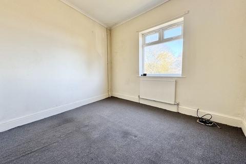 3 bedroom flat to rent, Humber Terrace, Grimsby DN31