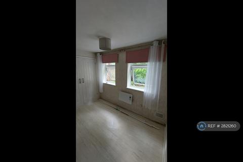 1 bedroom flat to rent, Bagleys Road, Brierley Hill, DY5