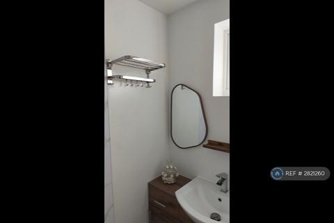 1 bedroom flat to rent, Bagleys Road, Brierley Hill, DY5
