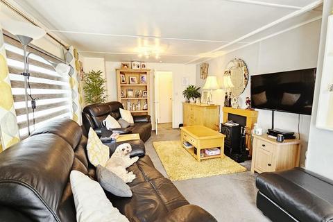 2 bedroom property for sale, Green Lane Park Homes, Hereford HR4