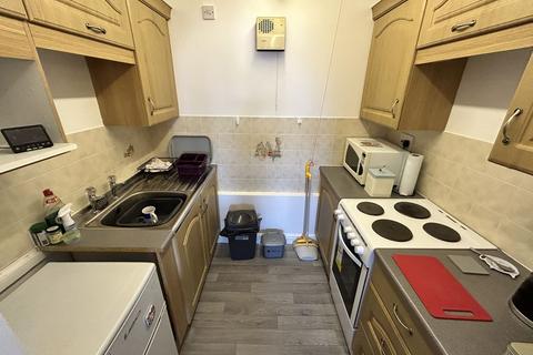1 bedroom apartment for sale, Conway Road, Colwyn Bay