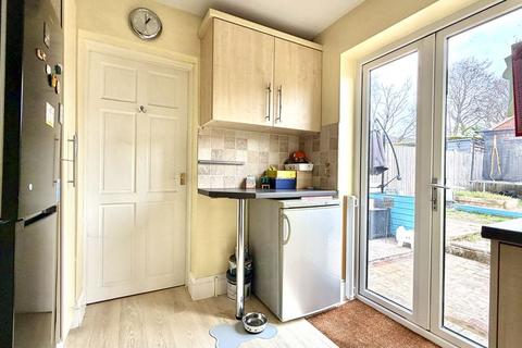4 bedroom semi-detached house for sale, John Gunn Close, Chard, Somerset TA20