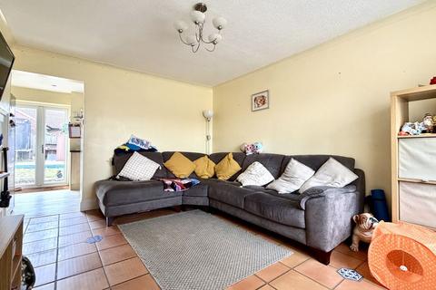 4 bedroom semi-detached house for sale, John Gunn Close, Chard, Somerset TA20